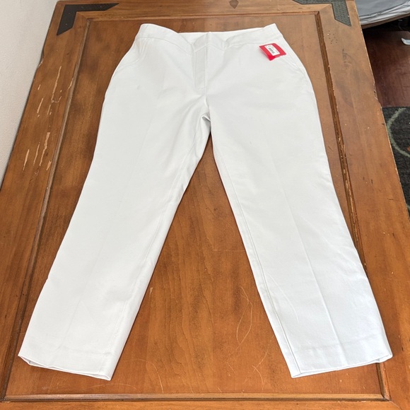 SPANX Other - SPANX NWT White Chinos Size Medium